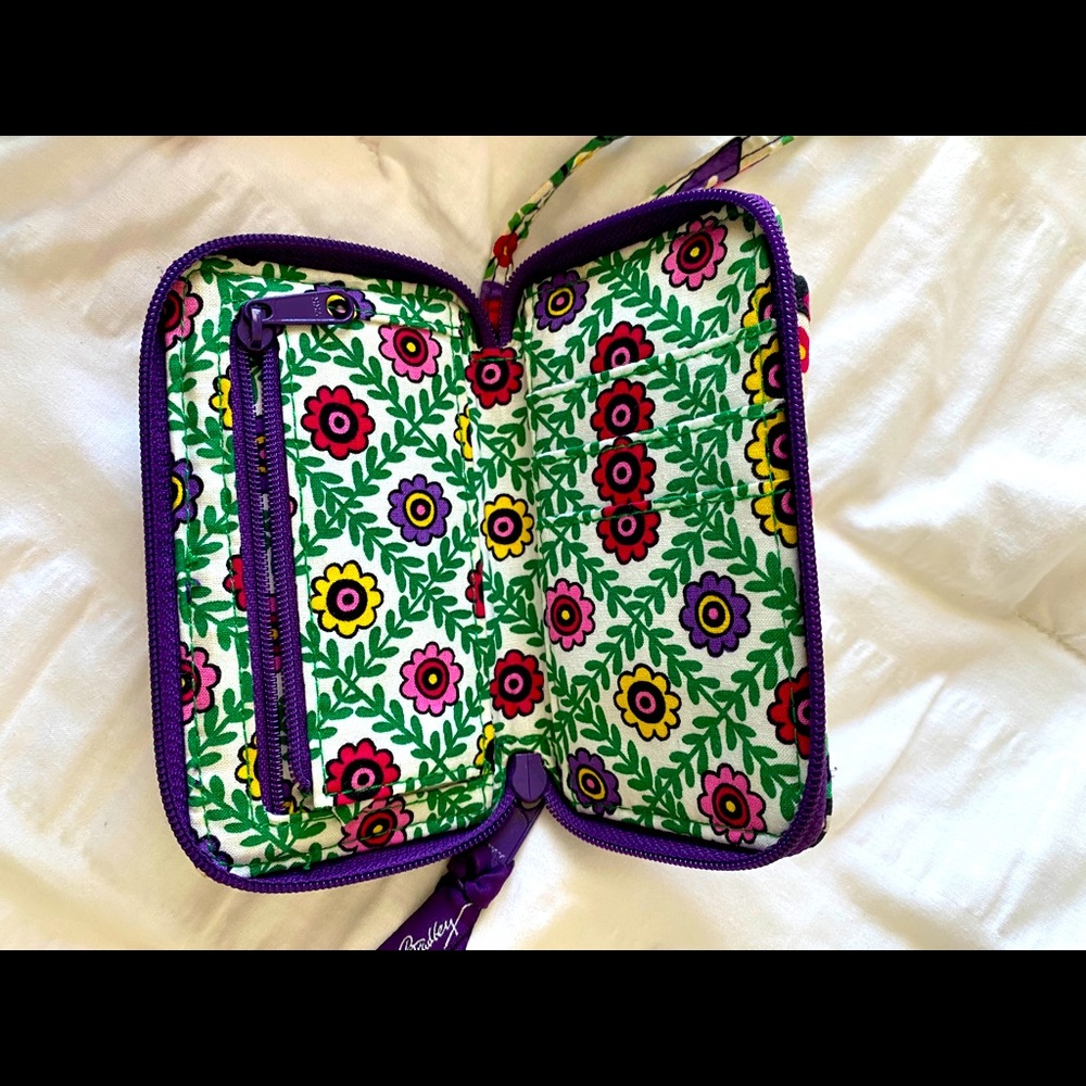 Vera Bradley Wallet//Wristlet